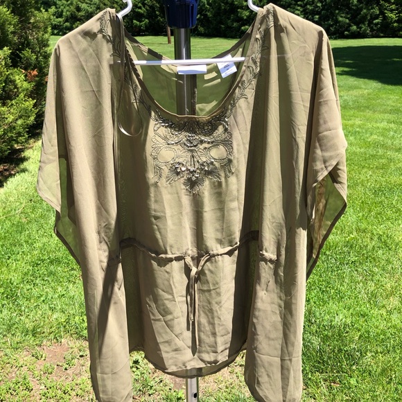 NWT New York and Company Batwing Blouse green XS - Picture 1 of 6